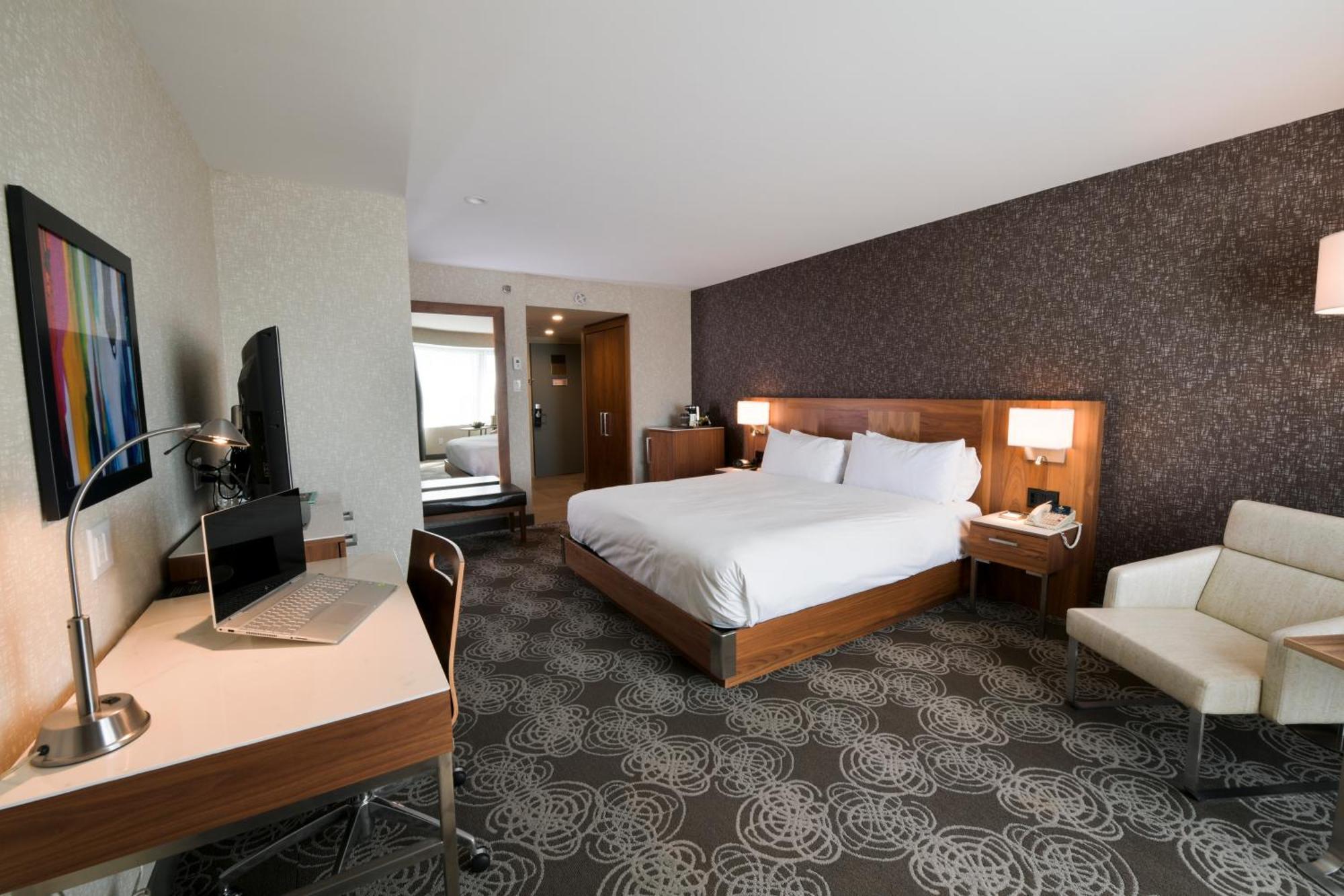 Hilton Montreal/Laval Hotel Exterior photo